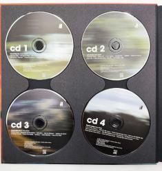[DENEYSEL FOTOĞRAF / FOTO-KİTAP] Smooth trippin': Cool sounds in movement. Ösnsöz: Wolfgang Schöddert. Müzikler: Chevy Martin [4 ADET CD'Sİ İLE BİRLİKTE]