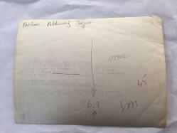 TÜRK SANAT MÜZİĞİ YORUMCUSU ve OYUNCU PERİHAN ALTINDAĞ SÖZERİ'NİN ORİJİNAL FOTOĞRAFI  - 20 x 15 cm EBADINDA - PERİHAN ALTINDAĞ SÖZERİ'NİN 1951'DE İNGİLTERE LONDRA'DA ÇEKİLMİŞ BİR FOTOĞRAFI