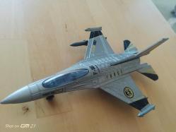 F-16 METAL savaş uçağı (20 - 14 cm)