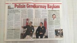 AKTÜEL  HAFTALIK HABER DERGİSİ - SAYI:194 - 23-29 MART - 1995  -  GAZİ MAHALLESİ’NDE PROVOKATÖR YAKALANDI: ALİ KAHRAMAN’IN İTİRAFI VE KAYBOLUŞU – GENELKURMAY: “ORDU GÜNEYDOĞU’DAN ÇEKİLMELİ” – ARABESKTE SARIŞIN NAĞMELER: BIYIKLI ŞARKICILARIN KLİP ESTETİĞİ – DEMİRAL’A MİLYARLIK AŞK DAVASI – SADRI BEY’İN PORTRESİ: “BEN NASILIM?” – EN TEHLİKELİ TEKSASLI: BRIDGET HALL – ZENGİNLER YOKSULLARI ZAPLADI: SOSYAL KALKINMA ZİRVESİ – GB ANLAŞMASI BİR ONURSUZLUK BELGESİ Mİ? – OSCAR TOTO: FORREST GUMP VE SARIŞIN MODASI – “YA MUHABBET, YA ŞİDDET!”: CAN KOZANOĞLU’NDAN POP ÇAĞI ATEŞİ – İLK TÜRK ROCK-OPERASI: “TANRILAR” – LEVENT KIRCA’NIN HOLLYWOOD HAYALİ – FUTBOLDA KADIN KOKUSU – NAZLI ILICAK “KANAL 6”YA ORTAK – “COOL” ERKEKLER DOSYASI – MEVSİMSEL DEPRESYON: PARÇALI HAVALARIN ETKİSİ  -  ALİ KAHRAMAN – CEM SANCAR – KENDAL NEZAN – SADRI ALIŞIK – BRIDGET HALL – YAHYA TEZEL – CAN KOZANOĞLU – LEVENT KIRCA – AHMET TAN – MAHIR KAYNAK – CAN DÜNDAR – GANI MÜJDE – SALİH MEMECAN – PINAR – İLKİN DENİZ –   130  SAYFA