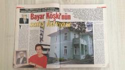 AKTÜEL  HAFTALIK HABER DERGİSİ - SAYI:206 - 15-21 HAZİRAN - 1995 -   TARKAN AVRUPA KAPILARINDA: TÜRKİYE’NİN EN YÜKSEK REKLAM ANLAŞMASI – BAYAR’IN KÖŞKÜNDE SAİBE: SABANCILARIN DAMADI BİROL AKTAN VE DYP ARASINDA GERİLİM – ÇOCUK GÖZÜNDE HABER: “ÖLÜM” – BİR İĞNEYLE ŞİŞMANLIĞA SON: GENETİKTEKİ YENİ UMUT – NİJERYA MAFYASININ TUZAĞINA DÜŞEN TÜRKLER – TANSU ABLA SENİ İSTİYOR: DYP’DEN ANAP’A ÇENGEL OPERASYONU – RADYO UĞRUNA CANIMIZ TEHLİKEDE: FREKANS ANARŞİSİ – TURİZMİN EN PARLAK DÖNEMİ: ORTADOĞU’YA YENİ BAKIŞ – İSTANBUL TADINA KAVUŞTU: CEMİLZADE ŞEKERCİSİ YENİDEN – “HOŞGELDİN SANAL İNSAN” DOSYASI – “AÇIK BIRAKMA PENCEREYİ!” – “MEVSİM YAZ, EVİNİZ İLKBAHAR” – ROB ROY: LIAM NEESON VE JESSICA LANGE’LI İSKOÇ EFSANESİ – “ŞAPKASIZ YAZMAM ABI”: SAINT JOSEPH’LİLERDEN DİLDE İNCELTME KAMPANYASI – YAZIYOR! MUHALEFETİ YAZIYOR! – KİM TUTAR SENİ BEYBABA: GEÇ GELEN GENÇLİK – 10’LAR BİRBİRİNE BENZEMEZ: 80’LER VE 90’LAR KARŞILAŞTIRMASI – CAFE PIA: BEKAR SOKAK’TA GÜNDÜZ SERGİ, GECE PAVYON – BAKIŞI ÇAĞI 162 SAYFA