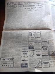 Cumhuriyet Gazetesi - 4 Nisan 1952 - Amasya ve civarı hala sular altında - birçok evlerin enkazı sular üstünde yüzüyor - askeri heyetimiz Dün Paris'e gitti fotoğraf - Avrupa'da şiddetli bir kış hüküm sürüyor - Truman Celal Bayar bir hatıra pulu gönderdi - Türkiye basketbol şampiyonası başladı - Galatasaray basketbol takımı fotoğraf - Akşehir'de ham petrol damarlarına rastlandı - Safiye Ayla kristal saray'da - Bir Beyaz Gömleklinin Dramı yazan Burhan Öncel Yazı Dizisi - ekmekler esmerleşmeye başladı - Panaroma yazan Yakup Kadri Karaosmanoğlu Yazı Dizisi - yanıyor yakılıyor yazan Burhan Felek - Artist Erol Flyn otelciliğe başladı - Hüseyin Cahit Yalçın'ın bir yazısından çıkan dava - Türk güreş karmasına karşı Avrupa muhteliti - olimpiyatlara iştirak edecek milletler - dağların Kızı filmi başrolde Müşerref Taylan Nebile Teker şark sinemasında - 1951-1952 Yunus Nadi mükafatı en güzel şiir - Celal Bayar Çankırı'da piyade okulunu ziyaret etti - İstanbul'un imar planları kaybolmuş -Kore harbi