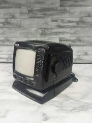 Eskilerden QUIN Marka Taşınabilir Radyolu Mini Televizyon