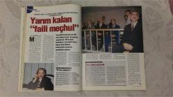 AKTÜEL HAFTALIK HABER DERGİSİ - SAYI:456 - 6-12 NİSAN - 2000 -  “CHEATLI KUŞAK” DOSYASINDA LİSELERDEKİ ÇEK-SENETÇİ GENÇLER, İNFAZCI TENEFFÜS ÇETELERİ VE KÜÇÜK ÇATLI’LAR MERCEK ALTINA ALINDI – SHOW TV’NİN “KİM 500 MİLYAR İSTER” YARIŞMASI REYTİNG REKORLARI KIRDI, TÜRKİYE’DE BİLGİ YARIŞMASI ÇILGINLIĞI BAŞLADI – ESTETİKTE YENİ TREND: “YÜZ AEROBİĞİ” İLE GENÇLİĞE DÖNÜŞ – ORHAN PAMUK “İSTANBUL – HATIRALAR VE ŞEHİR” KİTABINDA İLK CİNSEL DENEYİMİNİ VE ÖZEL YAŞAMINI ANLATIYOR, EN ÇARPICI BÖLÜMLER AKTÜEL’DE – CÜNEYT ZAPSU “BAŞBAKANIN EN YAKINI” OLARAK DEŞİFRE EDİLDİ, AKP İÇİNDEKİ ETKİSİ TARTIŞILIYOR – EYMÜR “MİT’E ALDIĞIM ADAM HADEP GENEL BAŞKANI’NI VURDURMAYA KALKTI” DİYEREK FAİLİ MEÇHUL DOSYASINI AÇIYOR – BENETTON SİSLEY DEFİLESİNDE “OLDUĞUN GİBİ GEL” TEMASIYLA SOKAKTAN MANKENLER SAHNEDE – MEVLANA VAKFI “GEL” ALBÜMÜYLE SANTA BARBARA’DA KONSER KAYDINI YAYINLADI – KOÇ AİLESİ KOLEKSİYONU PARİS’TE SERGİLENİYOR, OSMANLI SANATI ULUSLARARASI SAHNELERDE – 146 SAYFA