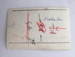 MEDİHA ŞEN SANCAKOĞLU'NUN ORİJİNAL FOTOĞRAFI - 14 x 9 cm EBADINDA - MEDİHA ŞEN SANCAKOĞLU STÜDYODA POZ VERİRKEN ÇEKİLMİŞ BİR KARE, FOTO MÜNİR, EYÜP