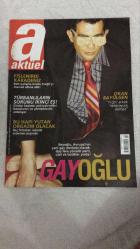 AKTÜEL  HAFTALIK HABER DERGİSİ - SAYI:642 - 5-11 KASIM - 2003 -  OKAN BAYÜLGEN “HİÇBİR ERKEK HETEROYUM DEMEZ” DİYEREK CİNSELLİK, SANAT VE SİYASET ÜZERİNE ÇARPICI BİR RÖPORTAJ VERDİ – BEYOĞLU GÜZELLİK MERKEZLERİ, KAFELER VE YENİ OTELLERLE “GAY VILLAGE” OLMAYA DOĞRU İLERLİYOR – “İSLAMİ” KESİMİN TERCİH ETTİĞİ ÜÇ PSİKİYATRİST, İKİNCİ EŞİN KADINLARDA YARATTIĞI TRAVMAYI VE TERAPİ YÖNTEMLERİNİ ANLATTI – ORGAZM ANINDA BEYİN KİMYASALLARININ EROİN ETKİSİNE BENZER TEPKİ VERDİĞİ BELİRLENDİ, “ORGAZM HAPI” ÜZERİNDE ÇALIŞMALAR SÜRÜYOR – KARADENİZ BÖLGE KOMUTANI TÜMAMİRAL DENİZ KUTLUK’UN EREĞLİ’Yİ NASIL FİŞLEDİĞİ ORTAYA KONDU – PROF. DOĞAN SOYASLAN “TECAVÜZCÜYLE EVLİLİK” YASA TASARISIYLA TEPKİ TOPLADI, AKTÜEL’E VERDİĞİ RÖPORTAJDA DAHA BÜYÜK ÇELİŞKİLERE DÜŞTÜ – MİCHAELA MİHRİBAN ÖZELSEL “KALBE YOLCULUKTA MÜSLÜMAN” KİTABIYLA DERVİŞLİĞE GİDEN YOLUNU ANLATTI – KRYOTERAPİ YÖNTEMİYLE YANIK, DÖVME, AMELİYAT İZİ VE CİLT LEKELERİ SİLİNİYOR – AKP’NİN YÖNETİCİ KADINLARI NÜKHET GÖKSEL, NİMET ÇUBUKÇU VE  98  SAYFA