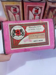 4 adet Vintage teneke boya kutuları. Boş