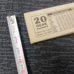 12 Adet 1989 Senesi Takvim Yaprağı