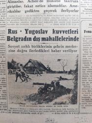 Cumhuriyet Gazetesi - 6 Birinciteşrin (Ekim) 1944 - İstanbul'un kurtuluş günü yazan Abidin Daver Başmakale - müttefikler Yunanistan'a çıktılar - Yunanistan topraklarını ve müttefiklerin çıktıkları Mora'yı gösterir harita - Avusturya'da ayaklanma Şayiaları - Goebbels'in Yeni Nutku - Akdeniz'de Bir Tayyare gemisinden havalanan müttefik uçakları Yunan topraklarına doğru uçarlarken fotoğraf - Alman hududunda bir muharebe sahnesi - İtalya'ya eski müstemlekeleri geri verilecek mi - Anglosakson basınında Bulgaristana hücumlar - İstanbul'da mektepsiz tek çocuk bırakılmayacak - İngiltere'nin yeni büyükelçisi Sir Maurice Patterson Ankara'da fotoğraf - Sovyet kuvvetlerinin taarruz ettikleri Bir köyde savaş Fotoğraf - Fransa'da vatan hainlerinin muhakemesine başlandı - idam Saati filmi başrollerde Yusuf Vehbi Emine Rızık ve Hüseyin Sıtkı Taksim Sinemasında - Paris'in kurtuluşu filmi Kadıköy Süreyya sinemasında - Ankara at yarışlarının üçüncü haftası programı - Beyoğlu kitap sarayı açıldı