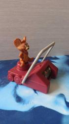 vintage Tom ve Jerry tekerleli figür oyuncak & 8 x 8 cm