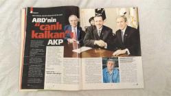 AKTÜEL  HAFTALIK HABER DERGİSİ - SAYI:605 - 20-026 ŞUBAT 2003 -   ZERDA’NIN GENÇ YILDIZLARI BARIŞ ÇAKMAK VE DERYA ARTEMEL KAPAKTA – “ANADOLU’NUN GERÇEK STARLARI” DOSYASINDA HEME HACI, GÜLA SERHADE, RECEBİM VE FAHRİYE GÜNEY’İN YÜKSELİŞİ ANLATILDI – AKP’NİN IRAK POLİTİKASI “ANTI KALKAN” DOSYASIYLA DEĞERLENDİRİLDİ, ALİ BULAÇ, NURAY MERT, MEHMET METİNER VE NIHÂL BENGİSU KARACA GÖRÜŞLERİNİ PAYLAŞTI – İNCİRLİK’TEKİ SESSİZLİK VE AMERİKALI ASKERLERİN SÖZLERİ EFSANEYE DÖNÜŞÜYOR – “2012’DE RÜYA BİTİYOR” BAŞLIĞIYLA EN BÜYÜK 10 KOMPLO TEORİSİ DERLENDİ – REFİK ERDURAN “BİR ERKEĞE BİR KADIN YETMEZ” DİYEREK GÜNDEM YARATTI – 12 YAŞINDA ÜNİVERSİTEYE GİREN, 20’SİNDE PROFESÖR OLAN ERIC DEMAINE ORİGAMİ SANATINI MIT’TE ANLATIYOR – ÖMER AĞIN TKP TARİHİNİ “ALEV, DUVAR VE TKP” KİTABIYLA AKTARIYOR – LALENİN KIZARTMASINDAN MENEKŞE SALATASINA “ÇİÇEK YEME TRENDİ” MUTFAKLARI FETHEDİYOR – GÜZELLİK SALONLARINDAKİ BAZI UYGULAMALARIN SADECE DOKTORLAR TARAFINDAN YAPILABİLECEĞİ VURGULANDI – EMF TEKNİĞİ REIKI’ 98  SAYFA