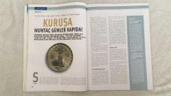 YENİ AKTÜEL  HAFTALIK HABER DERGİSİ - SAYI:06 - 2-8 HAZİRAN 2004 - YENİ AKTÜEL BU SAYISINDA YENİ TÜRK LİRASI’NIN TEDAVÜLE GİRİŞİNDEN KAYIT DIŞI TECAVÜZ ARAŞTIRMASINA, TEKNOMARKET GİBİ DONATILMIŞ TAKSİDEN VELİEFENDİ HİPODROMU’NA KADAR GÜNDEMİ SIRA DIŞI DOSYALARLA ELE ALIYOR – “YENİ TÜRK LİRASIYLA YENİ HAYAT” DOSYASINDA 1 OCAK 2005’TE TEDAVÜLE GİRECEK YTL’NİN TEKNİK DETAYLARI, ENFLASYONLA MÜCADELEDEKİ ROLÜ VE MUHTEMEL ETKİLERİ TARTIŞILIYOR – DOĞAN ERTUĞRUL’UN DOSYASINDA 49 ÜLkenin sıfır atma deneyimi inceleniyor, Türkiye’nin bu adımıyla AB üyeliği gerçekleşirse YTL’nin son Türk parası olabileceği vurgulanıyor – “KAYIT DIŞI TECAVÜZ” DOSYASIYLA DOST, İŞ ARKADAŞI VE SEVGİLİLERİN DE TECAVÜZCÜ OLABİLECEĞİNE DAİR ÜRKÜTÜCÜ BULGULAR PAYLAŞILIYOR – ŞAHİN GÜLÖZ’ÜN DVD, VCD, MP3, KAMERA VE LCD EKRANLA DONATILMIŞ TAKSİSİ “TEKNOMARKET GİBİ TAKSİ” BAŞLIĞIYLA TANITILIYOR – VELİEFENDİ HİPODROMU’NUN GÖRÜLMEMİŞ FOTOĞRAFLARI VE RAKAMLARIYLA HİPODROMUN GİZLİ DÜNYASI AÇILIYOR – EURO 2004 REHBERİY   130 SAYFA