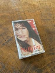 NİLÜFER - OLUR MU OLUR MU / GÖZÜNAYDIN - KASET