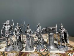 Antik Yunan Tanrıları Temalı Yüksek Kalite Satranç Seti