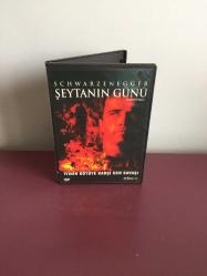 Dvd Film Şeytanın Günü Türkçe Dublaj Arnold Schwarzenegger
