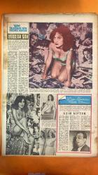 PAZAR AKTÜALİTE, SİNEMA, TİYATRO, MİZAH MECMUA DERGİSİ - SAYI: 420 - 11 EKİM 1964 - GÖKSEL ARSOY - NURLAN SAN - SIRRI GÜLTEKİN - VARAL ÜRKMEZ - HULUSİ KENTMEN - EKREM BORA - SEVDA FERDAĞ - GÜLBİN ERAY - TÜLİN ELBİN - VAHİT ÖZ - CÜNEYT ARKIN - NEBAHAT ÇEHRE - YILMAZ GÜNEY - SEMRA SAR - AHMET TARIK TEKÇE - AŞIK SEN - FATMA GİRİK - BİRSEN MENEKŞELİ - TANJU GÜRSU - AHMET MEKİN - SADRİ ALIŞIK - ASIM NİPTON - YALÇIN ÇETİN - ALFRED HITCHCOCK - FOTOGRAFLA AKTÜALİTE - YENİ YETİŞEN BİR YILDIZ ADAYI NURLAN SAN - DOĞUM GÜNÜNÜZ KUTLU OLSUN ASIM NİPTON - ONU DA KAYBETTİK AHMET TARIK TEKÇE - PAZAR’DAN PAZARA - HANIMLARLA BAŞBAŞA - TİYATROLARDA YENİ OYUNLAR - ALMANYADA BÜYÜK BAŞARI KAZANMIŞ BİR TÜRK KARİKATÜRİSTİYLE RÖPORTAJ - KURT KÖPEĞİ - TURİST ÖMER - ÇÖPÇATANLAR KAMPI - KARA ŞAHİN - KIRK KÜÇÜK ANNEM - KARA DAĞLI  - 16 SAYFA