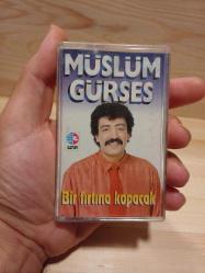 MÜSLÜM GÜRSES - BİR FIRTINA KOPACAK - SİYAH KEMİK