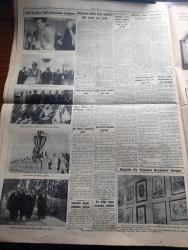Cumhuriyet Gazetesi - 5 Mayıs 1953 - dostluk vazifesi yazan  Cumhuriyet Başmakale - Başbakan Adnan Menderes'in dünkü basın toplantısı 4,5 saat sürdü fotoğraf - Adnan Menderes paramızın kıymeti buğday ihracatı ve hayat pahalılığına dair geniş izahlarda bulundu - Irak Kralı İkinci Faysal'ın tahta çıkışından fotoğraflar - Nehru'ya suikast teşebbüsü - NATO deniz piyadesi komutanı Erskin İzmir'e geldi - dünyanın sayılı zenginlerinden Şeyh Bin Zait Şahbud İstanbul'da - 1953 Türkiye Güzellik müsabakası güzellerini neşre yakında başlıyoruz - silahlı kuvvetler Güreş Şampiyonası dün gece sona erdi - Piç Kurusu Yazan Azmiye Hami Güven Yazı Dizisi - Türk Atı yazan İsmail Habip Sevük - Acayip Bir Müessese yazan Burhan Felek - BBC'nin taç giyme töreni için hazırlığı - İstanbul'da Day isminde büyük bir film şirketi kuruldu - Cennet Yolu yazan Steinbeck Yazı Dizisi - Fenerbahçe Galatasaray amatör takımları final karşılaşması - yeni milli takım kadromuz - Cannes Film Festivali - Veled Çelebi İzbudak