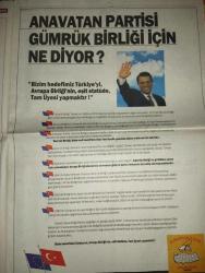 HÜRRİYET GAZETESI DOĞUM GÜNÜ GAZETESİ  - 12 Aralık 1955-Ertuğrul Özkök - Şeref Sayın - Zeynel Lüle - Hasan Esat Işık - Yıldırım Keskin - Enis Berberoğlu - Zeynep Gülcanlı - Meltem Cumbul - Rauf Tamer - Mustafa Koç - Oğuz Satıcı - Deniz Baykal - Tansu Çiller - Mesut Yılmaz - Süleyman Demirel - Hikmet Çetin - Onur Kumbaracıbaşı - Hikmet Sami Türk - İsmail Cem - Yılmaz Karakoyunlu - Onur Öymen - Ali Dinçer - Kamran İnan - Gündüz Aktan - Hakkı Devrim - Cüneyt Arcayürek - Oktay Ekşi - Zeki Çeliker - Sadun Tanju - Necati Doğru - Erol Simavi - Ercan Arıklı - Uğur Dündar - Zülfü Livaneli - Bekir Coşkun - Halit Kıvanç - Latif Demirci - Meral Okay - Orhan Pamuk - Mümtaz Soysal - Mehmet Ali Birand - Zeynep Oral - Umur Talu - Zülal Kalkandelen - Neşe Düzel - Ayşe Arman - Nazlı Ilıcak - Mehmet Barlas - Can Dündar - Oktay Akbal - Hasan Cemal - Ahmet Hakan - Şakir Süter - Erdal İnönü - Haluk Ulusoy - Şenes Erzik  Bu heyecanı anlayınız - Hayatımız böyle değişecek - Biz yıllardır Avrupalıyız - Gümrük