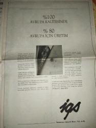 HÜRRİYET GAZETESI DOĞUM GÜNÜ GAZETESİ  - 12 Aralık 1955-Ertuğrul Özkök - Şeref Sayın - Zeynel Lüle - Hasan Esat Işık - Yıldırım Keskin - Enis Berberoğlu - Zeynep Gülcanlı - Meltem Cumbul - Rauf Tamer - Mustafa Koç - Oğuz Satıcı - Deniz Baykal - Tansu Çiller - Mesut Yılmaz - Süleyman Demirel - Hikmet Çetin - Onur Kumbaracıbaşı - Hikmet Sami Türk - İsmail Cem - Yılmaz Karakoyunlu - Onur Öymen - Ali Dinçer - Kamran İnan - Gündüz Aktan - Hakkı Devrim - Cüneyt Arcayürek - Oktay Ekşi - Zeki Çeliker - Sadun Tanju - Necati Doğru - Erol Simavi - Ercan Arıklı - Uğur Dündar - Zülfü Livaneli - Bekir Coşkun - Halit Kıvanç - Latif Demirci - Meral Okay - Orhan Pamuk - Mümtaz Soysal - Mehmet Ali Birand - Zeynep Oral - Umur Talu - Zülal Kalkandelen - Neşe Düzel - Ayşe Arman - Nazlı Ilıcak - Mehmet Barlas - Can Dündar - Oktay Akbal - Hasan Cemal - Ahmet Hakan - Şakir Süter - Erdal İnönü - Haluk Ulusoy - Şenes Erzik  Bu heyecanı anlayınız - Hayatımız böyle değişecek - Biz yıllardır Avrupalıyız - Gümrük