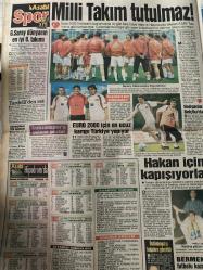 ASABİ GAZETESİ DOĞUM GÜNÜ HEDİYESİ- 7 HAZİRAN 2000-Devlet Bahçeli - Aysel Gürel - Kadir İnanır - Gülben Ergen - Tarık Tarcan - Dündar Kılıç - Yılmaz Erdoğan - Demet Akbağ - Levent Tülek - Bülent Kayabaş - Zeki Alasya - Metin Akpınar - Altan Erkekli - Cem Özer - Ayşen Gruda - Fatoş Sezer - İzzet Yıldızhan - Vahide Gördüm - Cüneyt Arkın - Füsun Önal - Kenan Kalav - Haldun Dormen - Nezih Tuncay - Müjdat Gezen - Süheyl Eğriboz - Sümer Tilmaç - Güzin Özipek - Ekrem Dümer - Tarık Ünlüoğlu - Tanju Gürsu - Serap Aksoy - Mehmet Yıldırım - Audrey Mestre - Yasemin Dalkılıç - Hüseyin Movit - Kanber Şenyüz - Berna Demirkale - Seçkin Piriler - Süleyman Çırıkas - Muharrem Uğur - Orhan Gencebay - Şener Şen - Kemal Sunal - Erbil Gözükırmızı - Sadettin Okkalı - Celal Toprak - Şakir Yazıcı - Kadir İnanır - Tarık Tarcan - Dilan D - Hakan Kıran  Yokluk içinde varlık - Allahım nedir bu başımıza gelenler - Asarı antika - Üç memur maaşı bir işçi kadar - Benzinlik patladı - Artçı değil bağımsız deprem -