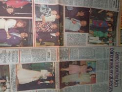 Milliye GAZETESİ-22 eylül 1985-Brooke Shields - Ceylan Orhun - Ahmet Soner - Özlem Tezcan - Nursen Kitapçı - Nermin Bezmen - Aişe Tezcan - Nazlı İnönü - Hayri İnönü - Sema Çağlan - Seçkin Çağlan - Ahmet Bezmen - Turgut Özal - Torun Dede - Alev Bezmen - Halil Narin - Ayten Narin - Güzin Öngör - Aysel Acar - Nilgün Aydın - Şule Bezmen - Leyla Kadirbeyoğlu - Engin Cezzar - Gülriz Sururi - Gülşah Soydan - Zao Ziyang - Deng Şiaoping - Hua Gue Feng - Cemal Abdül Nasır - İlhan Soysal - Louis Pasteur - Sigmund Freud - Padişah I. Ahmet - Genç kızlara öğütler - Sağlıklı rejimin 10 temel ilkesi - 20. yüzyılın güzellik ilahesi Brooke Shields yazdı - Merhaba… - Genç İnönü’ler için öğrenmek en güzel şey - Çiftehavuzlar’da mücevher yarışı - Konuklarını sarayda ağırladı - Mutluluk dilekleri arasında - Eller mesaj veriyor - Beyti - Dışarıdan gelenleri evinde ağırlıyor - 25. evlilik yıldönümü onuruna - Gözümüz üzerinizde - Dünyadan haberiniz var mı? - İşte Barbaros İşte Preveze - Cemal Abdül Nasır öldü