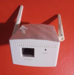 TP-LINK TL-WA855RE Wifi Sinyal Güçlendirici 300 Mbps (Ethernetli , Başarılı ürün ,Kurulum kılavuzlu, İkinci El)