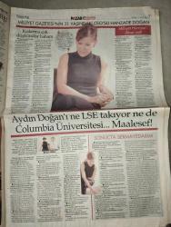 HÜRRİYET GAZETESI DOĞUM GÜNÜ GAZETESİ  -15 Şubat 2004-Hanzade Doğan-Aydın Doğan-John Holmes-Semih Saygıner-Uğur Cebeci-Murat Öztüzün-Vagn Soerensen-Özdemir İnce-Şentürk-Haldun Taner-Çetin Altan-Selim İleri-Meral Tamer-Ayşe Arman-Sedef Kabaş-Sevil Atasoy-Duygu Asena-Sibel Eraslan-Pınar Kür-İnci Aral  Hanzade Doğan gözü kara olduğum doğru-Pornonun 34.29 santimlik megastarı John Holmes-Aydın Doğan ne LSE takıyor ne de Columbia Üniversitesi maalesef-Dünyada yılın en iyisi Türkiye’de yalnız şövalye Semih Saygıner-Embraer süper ligde-Şiiri destekleyen ticaret ve sanayi odası-Huri mi Hürrem Sultan mı-Kadın yazar kadın yazara benzemez