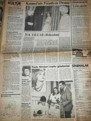 METRO İSTANBUL DOĞUM GÜNÜ GAZETESİ  -15 Ekim 1985-Meryl Streep-Tunca Toskay-Tansu Tılıç-Servet Aydemir-Servda Cavaş-Sebahat Kaya-Aydın Bilgin-Şevket Özçelik-Ümit Erdim-Necmi Tanyolaç-Bengsson-Stankoviç-Erhan Güvenç-Ceferino Rodriguez-Giray Şimşek-Recep Kaymak-Muzaffer Elçsoy-Mine Mater-Nesli Zsöy-Nihal Arda-Aysel Mutlu-Oya Aydoğan-Hülya Erol-Güngör Bayrak-Çiğdem Ay-Tok Erdemir-Yüksel Uzel-Nesrin Gevheri-Şehrihan Gül-Şahika Onur-Nihat Fırat-Ümit Besen-Yavuz Koral-Faruk Tuncel-Akın Uğurlu-Sevpil Üründüner-Ahu Tuğba-Seda Sayan-Nurşah İssoy-Nezih Nel-Nermin Özreci-Nurgül Onay-Kenan Temiz-Hazal Yüce-Yeşim Nur  Yeldeğirmeni mucizesi-Kartal’da denetleme-Semt pazarlarının artık yalnız adı ucuz-İstanbul 5 yıl sonra kokmayacak-Su öncelikli sorundur-Bu kadın İstanbulluları bu akşam eve kapatacak-Yağmur yağdı böyle oldu-Köpekçe konuşuyormuş-Minik şoförler yollara ‘davar muamelesi’ yapıyor-İyi sporcu pes etmez-Doğramacı’yı seviyorum-Hayda bre Pehlivan-Türk filmleri toplu gösterisi-Kanuni’nin Freudy