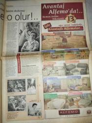 MİLLİYET DOĞUM GÜNÜ GAZETESİ  -30 Ocak 2000-Murat Kekilli-Ayşenur Yazıcı-Aysun Önen-Deniz Kutlukkan-Ayşegül Sönmez-Konca Kuriş-Şahide Yazıcıoğlu-Yasgül Aldoğan-Ayşe Düzkan-Sibel Eraslan-Mine G. Kırıkkanat-Lale Mansur-Emine Şenlikoğlu-Faik Bulut-Ömer Onan-Gürbüz Evren  Kekilli’yi kimseler tutamaz-Of Alman-Mızık-a-Pamuk Güce-Art niyet-Modada botanik rüzgar-Osmanlı’da giysi-Feminizmin rengi soldu-Yazık oldu-Feministlerin ilk şehidi-Sıra kimde-Pisliğe batınca çıkmak zordur-O dönem kimdi başbakan-Şüpheliyim-Sen artık şeytan oldun-Siyaset aracı olarak rüya-Herkes başka giyiniyordu