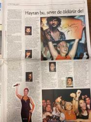 CUMHURİYET GAZETESİ DOĞUM GÜNÜ HEDİYESİ - 18 TEMMUZ 2004 -Şevval Sam - Vedat Günyol - Yağmur Kızılocak - Mariza - Esra Başbüyük - İpek Özbey - Ali Deniz Uslu - Beral Gümgüncan - Molly Bingham - Bukowski - Ahmet Kaya - Melike Arı - Özcan Deniz - Özlem Ortakova - Ferhat Tunç - Tek bir hayat yetmiyor - Mariza Fado söylüyor, Fadoyu yaşıyor… - Kadınlar Bukowski sever… - Taciz ne, tacizci kim? - ‘Sıradan’ savaşçılar - Kadınlar Bukowski sever - Kadın olarak doğsaydım… - İstanbul’u bir sanayi şehri yapamaz mıyız? - Bukowski maço değil, kadınları seviyor - Hayran bu, sever de öldürür de! - Fado kaderimdir