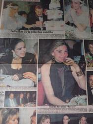 Saklambaç GAZETESİ-22 mayıs 1988- Selen Büke-Kadir İnanır-Canan Yaka-Harika Fırat-Ahu Tuğba-Nazlı Deniz Kuruoğlu-Ünal Küpeli-Meral Orhonsay-Oya Aydoğan-Tanju Çolak-Ayşe Çolak-Coşkun Göğen-Hülya Koçyiğit-Müge Karakuşçık-Ayşe Egesoy-Cem Duna-Gönül Göksel-Rüçhan Adlı-Tükan Saray-Tülay Tan-Sebil Tan-Nazlı Ayhan-Sevtap Parman-Arş. Gör. Aysun Baytekin-Ayşegül Atik-Mehmet Akan-Şevket Altuğ-Semra Özal-Hüseyin Üzmez-Cavidan Akyol-Kemal Civelek-Hülya Avşar-Yasemin Kutsi-Muzaffer Özpınar-Nadide Uluoğlu-Hasan Akatlar-Cilalı Celal-Gülgün Feyman-Avni Atan-Ülkü Tamer-Arkın Tüfekçi  Kadir’e yaklaşınca saçlarından oldu-Kopyası Ahu’yu çileden çıkardı-Perihan artık yatağa sokmuyorum-Hanımefendilere güzellik satıyor-Sinemanın seksi dilberi bu defa yüksekte uçamadı-Ünal Küpeli’yi fakir fukaranın ahı tuttu-Oduncunun karısı oldu-Bekar olsaydım en güzel kıza takılırdım-Kum değil para basıyor-Güzel Ayşe yine göze mi geldi-Gönül Göksel evleniyor mu-Ahh Ahh geç geldi-Beni soyunmaktan Semra hanım vazgeçirdi-Avrup