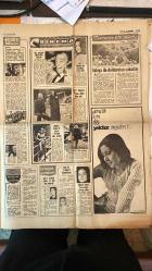 HAFTA SONU DERGİ, GAZETESİ -  SAYI: 198 - 8 KASIM 1970 - FATMA :GIRIK - SEVDA FERDAG - ZALIHA - ENGIN - TANER - UGUR GUCLU - GONUL YAZAR - FIKRET SENES - SUFEY DENEZCE - ARFU NOR - AVR DEMRC - KENAN SEZI - SEVIM DERAN - SELAHATTIN PINAR - MINE MUTLU - EROL BUYUKBURC - OZCAN TEKGUL - AYLIN - MUSALLER AKGUN - ALED - SEVIM TAN - DİN SENSOY - SANTO A - GAMZE OZ - SELDA ALKOR - CIHAT - FATOS - GUVEN ERTE - SUNA SUNAY - ESIN AFSAR - NUKHET - TONIA LEVANTE - NA TAHA CARM - EL BARAL - KIRA KIPA - BEN VAR - MARIDE TEAR - VEDET T - SEIR OKTAY - GULER GR - VEYSEL VERSAS - NECMETTIN TUNCELI - CAN PULAK - VECDI EKINCI - BAYRAM KOCA - MEVLUT - DILOY ELIF DEYI - CEM KARACA - ZEYNO NIKSAR - BURHAN DAMCIOGLU - FERDI YUCEDAG - SADETTIN IS - NUSRET ERSOZ - ATILLA - GULCAN OPEL - FAHRI ISIK - OMUR GOKSEL - BEDRI AYSEL - ERDOGAN SOYALP - MUAMMER ASLANER - MASTALS OZGER - MERAL YELERI - BURE SEMES - OEDEMIR - CRUM SODABA - SAMU - ARDAN ABAYA - AZMI NIHAD - ZELIHA BERKSOY - CAN GURZAP - SUNA METE - 8 SAYFA