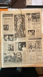 HAFTA SONU DERGİ, GAZETESİ -  SAYI: 237 - 8 AĞUSTOS 1971 - AFACAN - NASAN BORAY - BADRI ALICIA - CÜNEYT ARKIN - HÜLYA KOÇYİĞİT - ÜMİT YAŞAR - GÖNÜL AKKOR - DUYGU SAĞINOĞLU - NEBAHAT ÇEHRE - RÜÇHAN ÇAMAY - HÜLYA DARCAN - MİNE MUTLU - ENGİN ÇAĞLAR - SUAT SAYIN - TENNUR SOLAK - SERPİL ÖRÜMCER - SEVİNÇ PEKİN - SAYRA ORKAI - FİKRET HAKAN - HÜMEYRA - YILDIRAY ÇINAR - FATMA GİRİK - PERVİN PAR - AYLA - SELMA - DIKMEN - GÜNER - NILOVER NOCY - ERTAN ANAVA - ERKAN YOLAÇ - ERSİN AYBARS - TÜLİN ERDOĞAN - RAUF TAMER - SAVAS KOKER - SEN CEVİ KASGAR - ZEYNEP ALPER - TÜRKEN PİRİNG - NILGÜN SARICA - ABDULLAH YÖRÜK - LEYLA GÜRSOY - MIRTAS - SERMİN KILIÇCOMER - KAYALAR - AYTEN YENİSEY - ASAL YENİSEY - ÇETİN TÜRKMENOĞLU - FERAL ÖZKAN - SERPİL BARLAS - BAR BAROS YALÇIN - AYDIN TAY - SELÇUK AB - TALAT DEMİ - GÜNGÖR - ZAHRA HALEFOĞLU - VAHİT HALEFOĞLU - NURTEN SEN - MURAT TOİLE - KAMİ USTAY - TAR UMAR - SELE SENSO - ORİAN - CANAN SADIKOĞLU - EROL GAZİOĞLU - OKTAY ERDİNÇ - SEVİM ANAL - AKYOL - NURAY - 8 SAYFA