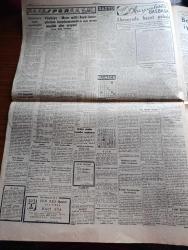 Cumhuriyet Gazetesi - 21 Mayıs 1955 - meclis tatile girerken yazan Nadir Nadi Başmakale - 350.000 küçük esnaf vergiden muaf tutuldu - Bir günde 47 kanun - mecliste balkan paktı etrafında görüşmeler - Almanya tarafsız tampon devlet olmayacak - VI. Bahar ve Çiçek Bayramı Dün açıldı - Hilton Oteli Dün işletmeye açıldı - Akif mecmuası neşriyat müdürü Cüneyt Arcayürek Tevkif edildi fotoğraf - İngiltere'de seçim hazırlığı - basketbolda takımına sahadan çeken Fenerbahçe umumi kaptanı Hayrullah Güvenir'e  6 ay hak mahrumiyeti cezası verildi - Fatin Rüştü Zorlu'nun beyanatı - Tenis kraliçesi Maureen Connolly fotoğraf - Üç misli mi oldu yazan Burhan Felek - Galatasaraylı basketçi Özer Salnur ameliyat oldu - İstanbul amatör birinci küme şampiyonu Karagümrük Adana'ya gitti - İstanbul Ankara Radyosu Programı - Hacı Ağa Opereti Ses Tiyatrosunda - Fluminense takımını bugün seyredeceğiz - dünya karikatürleri - 1954-1955 Yunus Nadi Mükafatı En Güzel Fikir Yazısı - M. Çakır Gazinosu Bayramda açılıyor