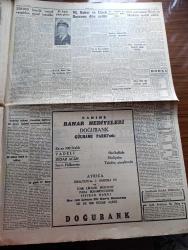 Cumhuriyet Gazetesi - 21 Mayıs 1955 - meclis tatile girerken yazan Nadir Nadi Başmakale - 350.000 küçük esnaf vergiden muaf tutuldu - Bir günde 47 kanun - mecliste balkan paktı etrafında görüşmeler - Almanya tarafsız tampon devlet olmayacak - VI. Bahar ve Çiçek Bayramı Dün açıldı - Hilton Oteli Dün işletmeye açıldı - Akif mecmuası neşriyat müdürü Cüneyt Arcayürek Tevkif edildi fotoğraf - İngiltere'de seçim hazırlığı - basketbolda takımına sahadan çeken Fenerbahçe umumi kaptanı Hayrullah Güvenir'e  6 ay hak mahrumiyeti cezası verildi - Fatin Rüştü Zorlu'nun beyanatı - Tenis kraliçesi Maureen Connolly fotoğraf - Üç misli mi oldu yazan Burhan Felek - Galatasaraylı basketçi Özer Salnur ameliyat oldu - İstanbul amatör birinci küme şampiyonu Karagümrük Adana'ya gitti - İstanbul Ankara Radyosu Programı - Hacı Ağa Opereti Ses Tiyatrosunda - Fluminense takımını bugün seyredeceğiz - dünya karikatürleri - 1954-1955 Yunus Nadi Mükafatı En Güzel Fikir Yazısı - M. Çakır Gazinosu Bayramda açılıyor