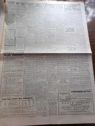 Cumhuriyet Gazetesi - 22 Ocak 1963 - Türkiye'deki Jüpiter Füzeleri sökülüp Polarisler verilecek - Balıkesir ve Bursa ovaları tamamen sular altında - atom silahlarını yasaklanması hususunda önemli bir engel aşıldı - Rusya mahallinde kontrolü kabul etti - Batı trakya'da Türk gazeteci Selahattin Galip Komotoni Hapse mahkum oldu - Orgeneral Kazım Orbay eşinden yardım ayrıldı fotoğraf - Milli Türk talebe Birliği Kongresi fotoğraf - çeşitli illerde 17 İstinaf mahkemesi kurulacak - Dün İsmet İnönü'nün kabul ettiği Alman Büyükelçisi Bugün Bonn'a gidiyor - büyükler ve küçükler yazan İlhan Selçuk - Yılan Elma Ve Kadın Yazan Perihan Zorlu Yazı Dizisi - Amerikan başkanı Kennedy Orta Amerika Devlet Başkanları İle bir toplantı yapacak - Victor Hugo'nun Sefiller romanını yazdığı Colonnes Oteli istimlak edildi - mutfak sofra yazan  Raufi Manyas - İstanbul Ankara Radyosu Programı - Galatasaray'ın yarınki rakibi Milan dün gece geldi fotoğraf - Milan'ın 5 As'ı oynamıyor -  Sakatlanan Can Bartu