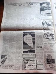 Cumhuriyet Gazetesi - 23 Mart 1952 - Ege'den notlar VIII yazan Nadir Nadi Başmakale - Venizelos'un bize dair dünkü demeci - Demokrat Parti kongresinde şehir meclisine çok ağır hücumlar - dünkü kongrede delegelerden fazla dinleyiciler asabiyet gösteriyor fotoğraf - Amerika'yı alt üst eden çok şiddetli kasırgalar fotoğraf - Kore'de son çarpışmalara dair tebliğ - kongrenin seçtiği 16 kişilik heyet dün gece cumhurbaşkanı Celal Bayar ile birlikte fotoğraf - Fenerbahçe Apollon'u 4 1 yendi fotoğraf - Türk İsrail Ticaret odası kuruldu - Panaroma yazan Yakup Kadri Karaosmanoğlu Yazı Dizisi - Bir Beyaz Gömleklinin Dramı yazan Doktor Burhan Öncel Yazı Dizisi - Kore değiştirme birliğimiz fotoğraf - Radife Erten Şükran Özer Sabite Tur Gülerman bahçekapı borsa kıraathanesinde - Eski Altınordulu Sadık vefat etti - Süt Kardeşler yeni ses operetinde - Usta Çırak yazan Bedri Rahmi Eyüboğlu - saltanat kayıkları yazan Haluk Yusuf Şehsuvaroğlu - General Electric Ampul - Alman nora radyoları - Philips