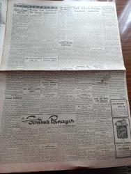 Cumhuriyet Gazetesi - 17 Nisan 1946 - İzzeti Nefis yazan Nadir Nadi Başmakale - konsey İran meselesini bir karara bağlayamadı - Amerika'dan istenen 500 milyonluk kredi - Reşit Mercan Ve Haşmet Orbay Ankara ağır cezasındaki muhakeme esnasında fotoğraf - İran'da sağcı liderler tevkif ediliyormuş fotoğraf - Flarmoni derneğinin ilk konseri Fransız sanatkarı Soetens'in iştirakiyle bu akşam veriliyor fotoğraf - sporcularımız dün Mısır'a hareket ettiler fotoğraf - 1946 İstanbul Türk satranç şampiyonluğu - Türk kadını dergisi bugün çıktı - Sonsuz Panayır yazan Halide Edip Adıvar Yazı Dizisi - Bu da döviz istemez ya yazan Burhan Felek - köy okulları ve köy enstitüleri - şehir tiyatrosunda hava parası  yazan Metin Toker - melekler şarkısı filmi Marmara sinemasında - kader'in oyuncağı filmi Opera sinemasında - Ayda Sönmez  Hacer Buluş Ve Mualla Mukadder Çemberlitaş Şen Bahçe Gazinosunda  - bugünkü radyo programı - İstanbul belediyesi şehir tiyatroları dram kısmında Maria Stuart - Çapamarka