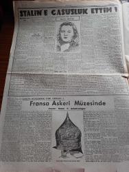 Cumhuriyet Pazar Gazetesi - 14 Ocak 1951 - ahvalimiz yazan Burhan Felek - Ali Ulvi renkli irtica karikatürü - ultra ses dalgaları sanayide yeni inkılaplar yaratıyor yazan Rıdvan Tezel - pahalılık artarken Yazan Mazhar Kunt - Stalin'e casusluk ettim yazan Norra Murray - Fransa askeri müzesinde yazan Haluk Yusuf Şehsuvaroğlu - Akdeniz'de gizli Sovyet Cebelitarığı - Cebelitarık'ta bir hava dafi bataryası - Saseno'nun mevkiini gösterir harita - ister inan ister inanma çizen Ripley - Santa Maria Maggiore Roma Noel'in 25 Aralık'ta ilk defa kutlandığı kilisedir - hem güzel hem neşeli bir artist Anne Vernon fotoğraf - haftanın portreleri Errol Flynn fotoğraf - haftanın portresi D. Fairbanks Junior fotoğraf - Jean Simon Ve Stewart Granger Evleniyorlar fotoğraf - boş vaktinizi hoş geçirmek için - zihin sporları - Üçüncü Selimin Gözdesi filmi çıktı - Tanrı şahidimdir filminin başrollerini Gülistan Deniz ve Münevver Coşkun oynamışlardır - And Film - evlenecek çağa geldiniz mi - saat bulmacası