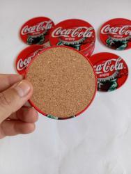 Coca cola metal bardak altı ve teneke kutusu