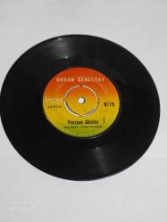 ORHAN GENCEBAY-BİR TESELLİ VER 45 LİK PLAK 10/6.5