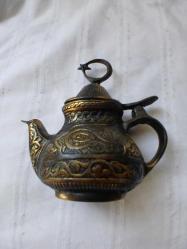 Antika görünümlü bronz Yağ Kandili