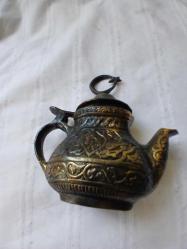 Antika görünümlü bronz Yağ Kandili