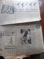 Cumhuriyet Pazar Gazetesi - 3 Mayıs 1953 - Yedi dakika  yazan Doğan Nadi - Bahar Teraneleri renkli karikatür - meraklı bir münakaşa kadınlarla erkek arkadaş olabilir mi yazan Kazım Kip - Churchill 8 sene önce reddettiği unvanı bu sefer ne için kabul etti fotoğraf - hikaye yeşil soğan yazan Yaşar Kemal - haftanın şakaları yazan Burhan Felek - Fransız yıldızı Martine Carol hayatının en kötü gününü kutladı fotoğraf - bugünkü İtalyan ve Alman filmciliği - beyaz perdenin fena adamları - romantik aşk rollerini seven İngiliz yıldızı Muriel Pavlow fotoğraf - ev kadın moda sayfası - sarı zeybekler diyarı Bergama'da kermes günleri - Kore Harbinin üçüncü yıldönümünde kore sulhunun imzalanması bekleniyor - boş vaktinizi hoş geçirmek için - Stalin'in ölüm korkuları - bir güzellik müsabakası ve beklenmedik bir son - Churchill'den sonra Eisenhower de yağlı boya resim yapmaya başladı fotoğraf - fotoğraf güzeli ikincilik ve üçüncülük alanların ortasında fotoğraf - Hintli rakkase yılanla dans ederken