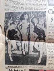 Cumhuriyet Pazar Gazetesi - 3 Mayıs 1953 - Yedi dakika  yazan Doğan Nadi - Bahar Teraneleri renkli karikatür - meraklı bir münakaşa kadınlarla erkek arkadaş olabilir mi yazan Kazım Kip - Churchill 8 sene önce reddettiği unvanı bu sefer ne için kabul etti fotoğraf - hikaye yeşil soğan yazan Yaşar Kemal - haftanın şakaları yazan Burhan Felek - Fransız yıldızı Martine Carol hayatının en kötü gününü kutladı fotoğraf - bugünkü İtalyan ve Alman filmciliği - beyaz perdenin fena adamları - romantik aşk rollerini seven İngiliz yıldızı Muriel Pavlow fotoğraf - ev kadın moda sayfası - sarı zeybekler diyarı Bergama'da kermes günleri - Kore Harbinin üçüncü yıldönümünde kore sulhunun imzalanması bekleniyor - boş vaktinizi hoş geçirmek için - Stalin'in ölüm korkuları - bir güzellik müsabakası ve beklenmedik bir son - Churchill'den sonra Eisenhower de yağlı boya resim yapmaya başladı fotoğraf - fotoğraf güzeli ikincilik ve üçüncülük alanların ortasında fotoğraf - Hintli rakkase yılanla dans ederken