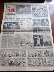 Hürriyet Gazetesi - 27 Kasım 1956 - Türkiye İsrail elçisini geri çekti - Suriye delegesi konuşuyor fotoğraf - uçurulan petrol boruları fotoğraf - Mısır harp hazırlığı yapıyor - NATO atom silahları kullanacak - Rus baskısından batıya iltica eden macarların sayısı 85 bine yükseldi - demiryolu hostesleri işe başladı fotoğraf - Amerikalı caz orkestra şefi Tommy Dorsey ölü bulundu - Elizabeth Taylor'un pençesi fotoğraf - Hollywood faciaları yazan Quentin Dawnes Fotoğraf - vatandaşlarla mebusların teması Mecliste görüşüldü - Kıbrıs valisi Sir John Harding Londra'ya gitti - yarınki radyo programı - Mukaddes Arzu Aşk Ve Macera Romanı Yazan Faruk Geç - Arap fedaileri İsrail'de bir köprüyü havaya uçurdu - Roma devrine ait eserler bulundu - güreşçi Bekir Büke İle İbrahim Karabacak olimpiyata boşuna gittiler fotoğraf - Çeklerle 1 1 berabere kalan milli takım yarın geliyor - Melbourne olimpiyatından enstantaneler fotoğraflar - federasyon kupası'nda Çetin hafta - Fenerbahçe Galatasaray maçı