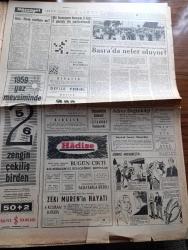 Hürriyet Gazetesi - 3 Mayıs 1959 - İzmir'deki hadiselerin neşri yasak edildi - İsmet İnönü'nün İzmir'e gelişinde askeri birlikler yolları tuttu 8 10 kişi dipçikle yaralandı - CHP lideri İsmet İnönü vazifemizi sonuna kadar yapmak borçtur dedi - Ege taarruzu dahiliye vekili Namık Gedik'e göre CHP mesuliyeti yüklenecek - İsmet İnönü'ye bütün yurttan telgraflar yağıyor - Kasım Gülek Dün İzmir'e gitti Osman Bölükbaşı bugün bir basın toplantısı yapacak - Kıbrıslı Türk lider Doktor Fazıl Küçük yarın gece Ankara'ya geliyor - sanat mektepleri mezunları cemiyeti defilesi fotoğraf - Hulusi Yeşilbaş Vatan cephesinden tekrar CHP'ye Döndü - Roma tatili prenses Margaret'e yeni bir sevgili getirdi fotoğraf - Hula Hoop zayıflatır mı hazırlayan Profesör Doktor Nuri Ergene - kalbimin aradığı erkek yazan Oya Baydar - Prenses Süreyya Nihayet aradığı saadeti bulmuş gibi fotoğraf - Fenerbahçe Beşiktaş bugün Ankara'da karşılaşıyorlar - Fotoğraf - Floyd Patterson Brian London'u nakavtla yendi - Vefa  galip
