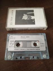 Ice On Fire Elton John ( 1986, TR)