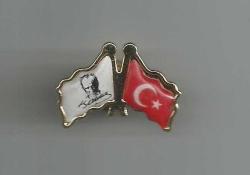 İMZALI ATATÜRK VE TÜRK BAYRAĞI TEMALI ROZET...